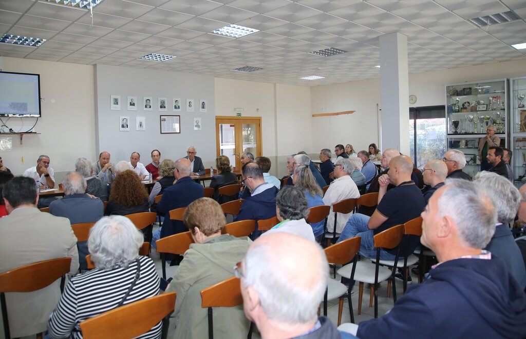Assembleia geral no Bairro do Vale Grande 