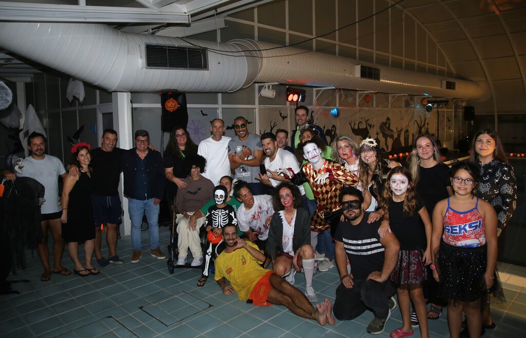 “Noite das Bruxas” na Piscina Municipal de Odivelas