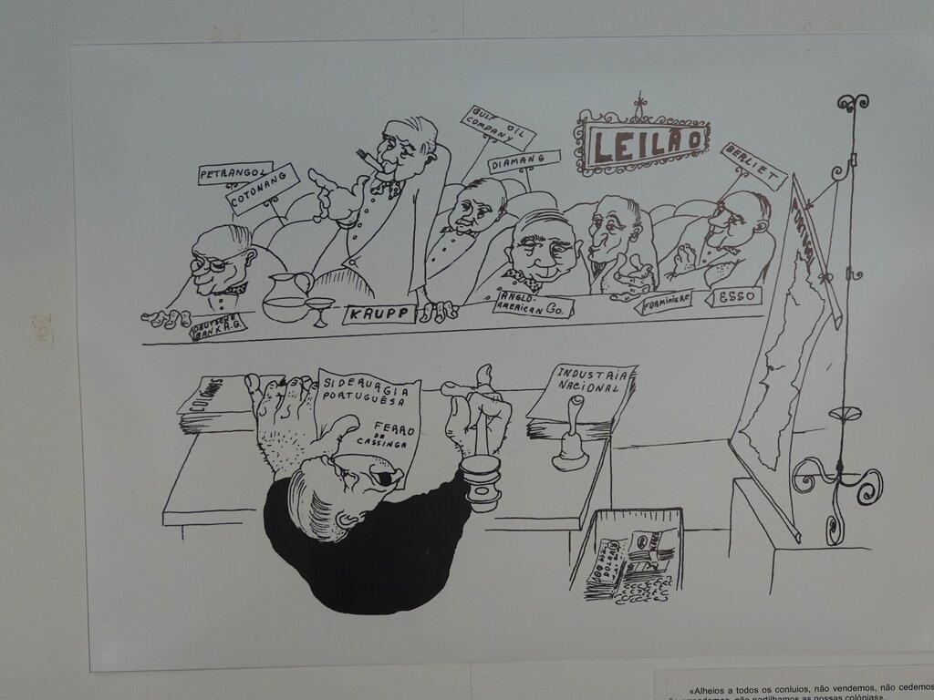 Salazar 40 anos? em exposição na BMDD