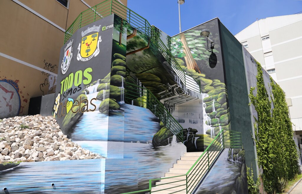 “Queda d’água” na Póvoa de Santo Adrião