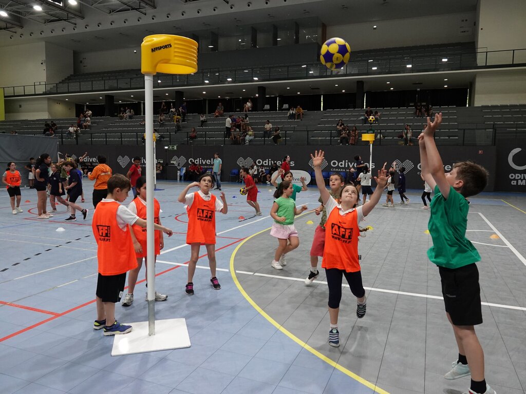 Jogos Desportivos Coletivos no Pavilhão Multiusos de Odivelas